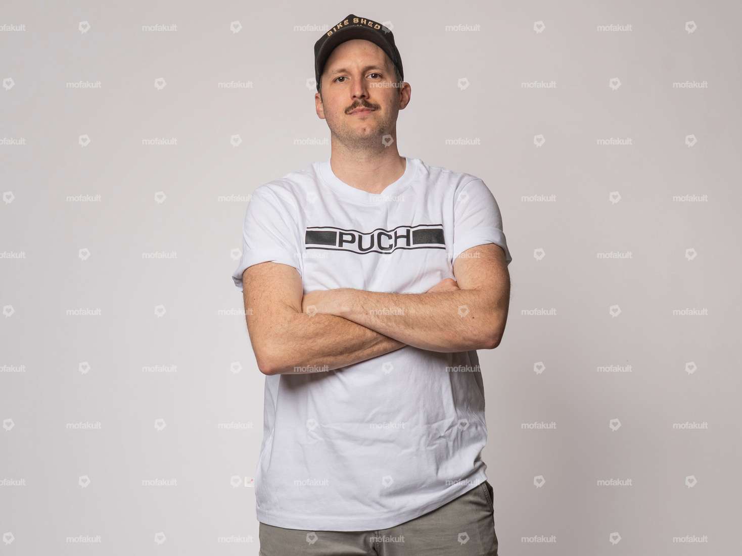 mk-Merch T-Shirt "PUCH" UNISEX white Carousel Image 3