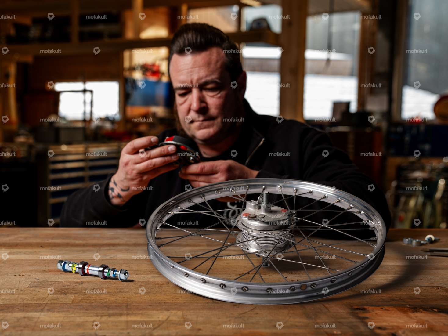 Siggnature hub revision (grooved ball bearing) Spoked rim front | Puch Carousel Image 1