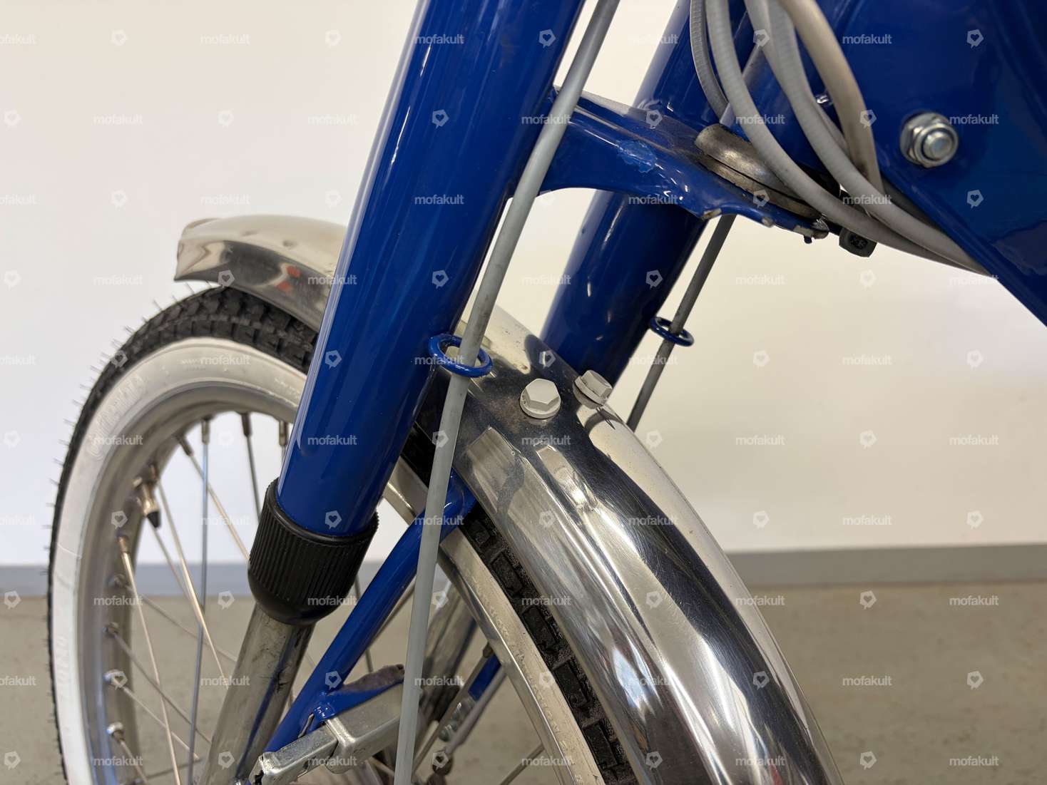 GPO Cover Cap for External Hex Nut, Mudguard, M5, Black | Pony Junior, Cross, City Carousel Image 4