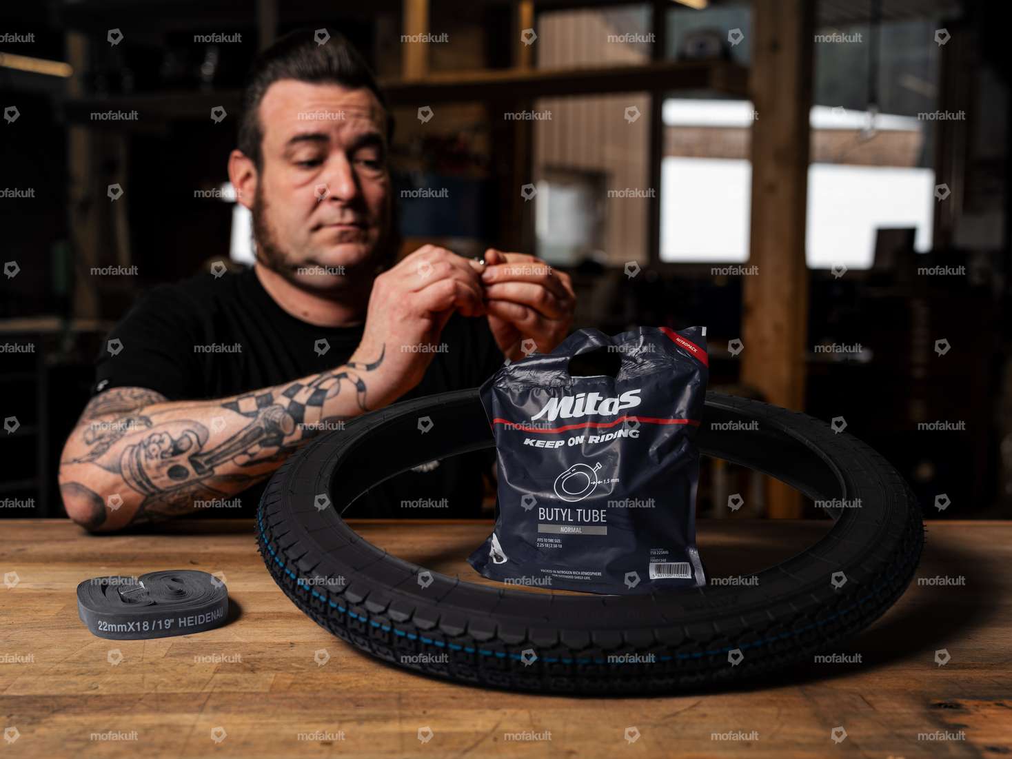 Siggnature tube and tire change 18" spoked wheel Carousel Image 1